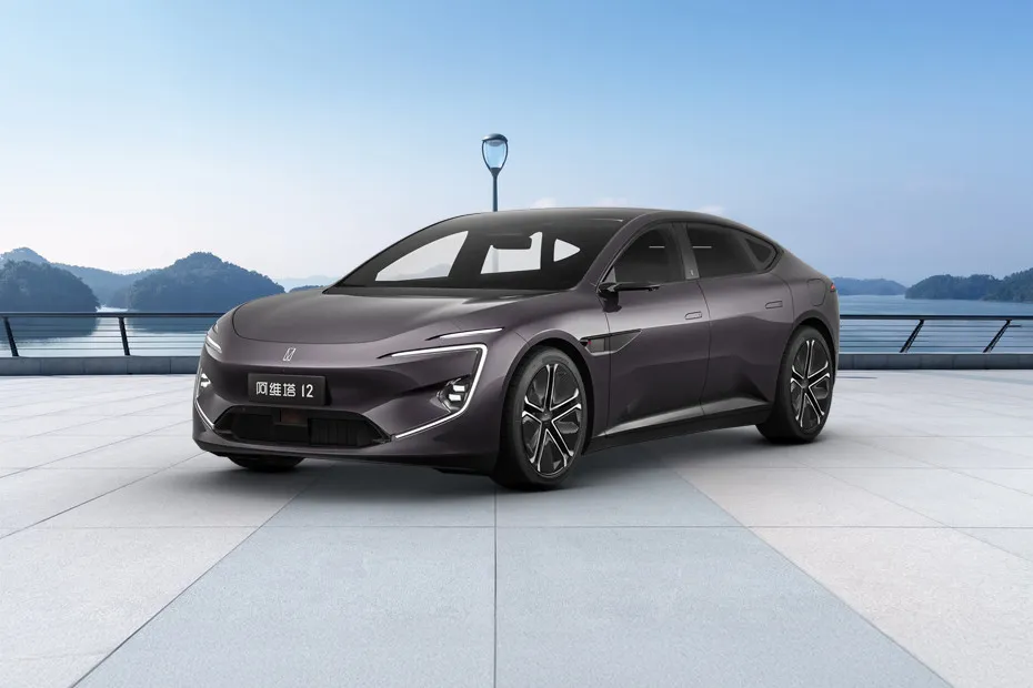 2026 Avatr 12