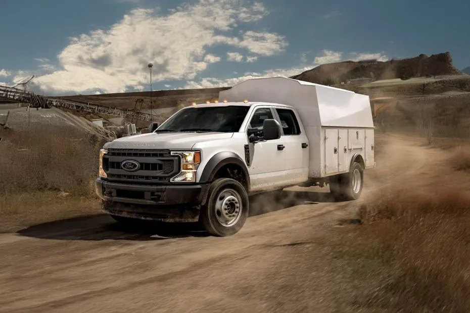 2026 Ford Super Duty Chassis CAB