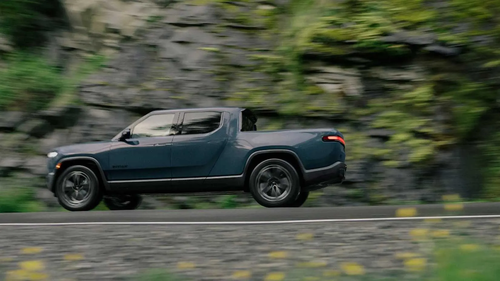 2026 Rivian R1T